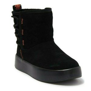 NWB UGG CLASS BOOM BOOTS